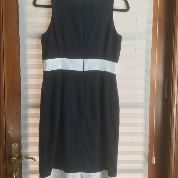 VINTAGE DONNA MORGAN navy blue with white trim dress. Size 6 - Picture 6 of 8